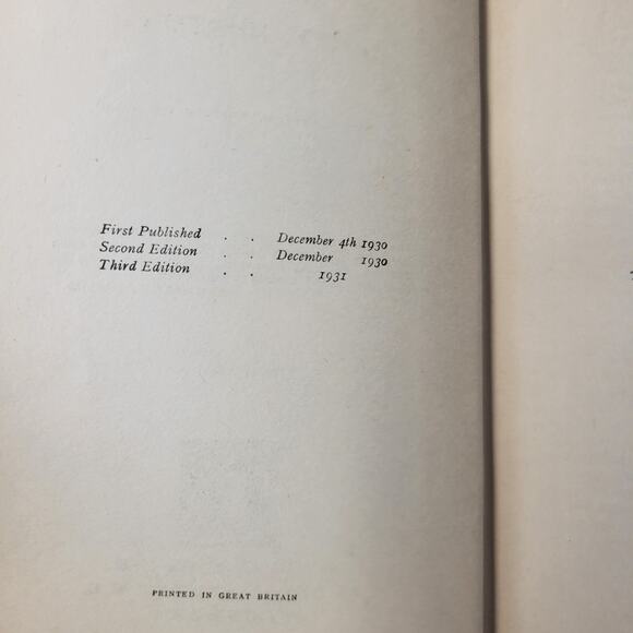 In Search Of Ireland by H.V. Morton Vintage 3rd Edition 1931 Hardcover Book - Picture 6 of 16